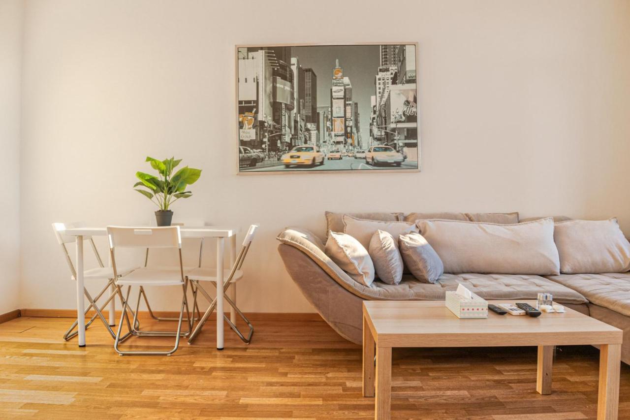 וינה Joyful 2Br Apt. @ Millenium Tower And The Danube מראה חיצוני תמונה