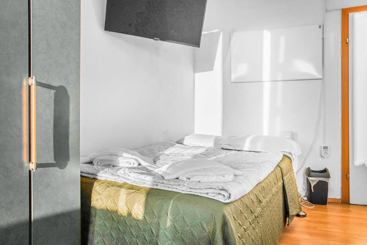 וינה Joyful 2Br Apt. @ Millenium Tower And The Danube מראה חיצוני תמונה