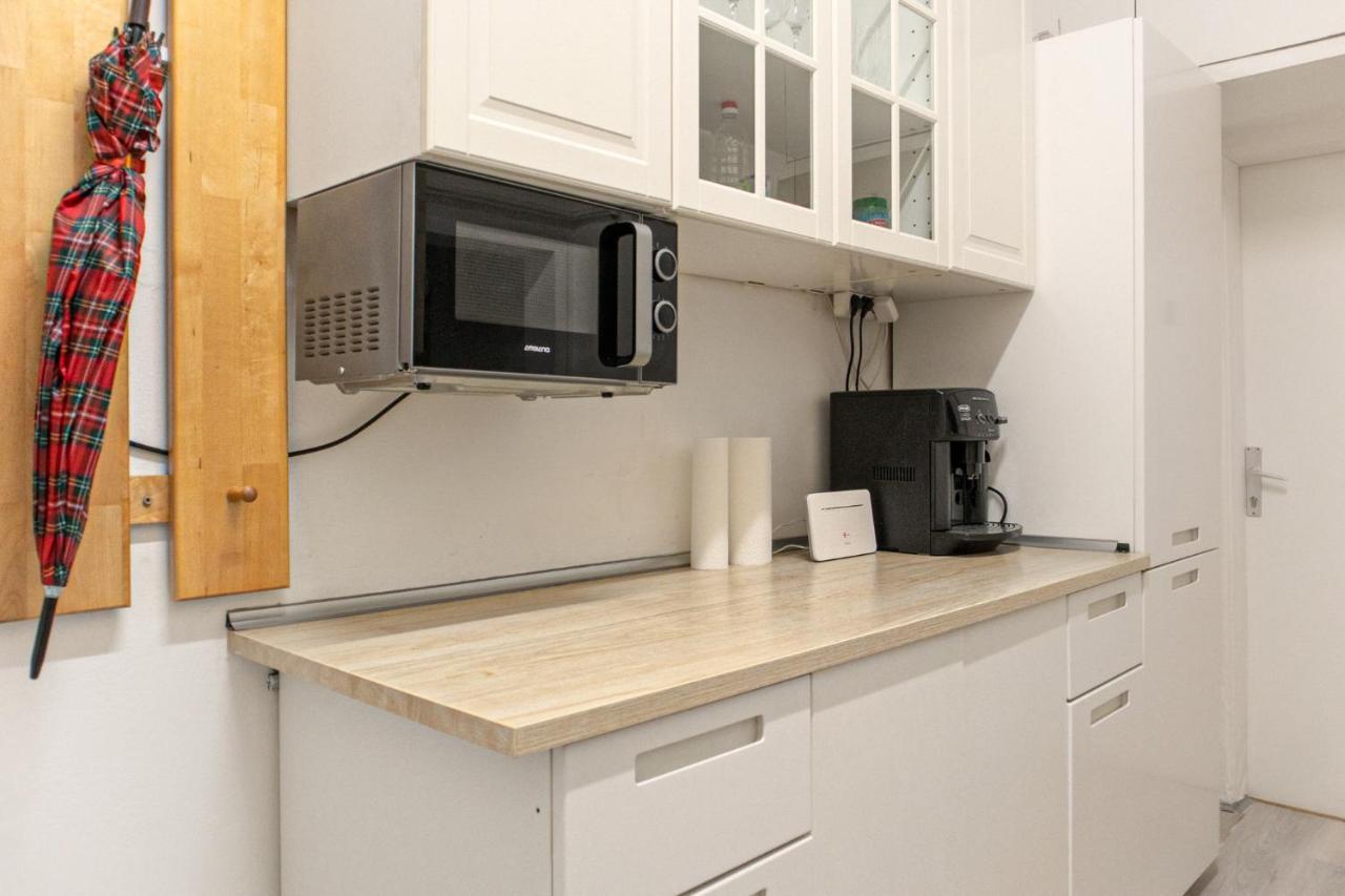 וינה Joyful 2Br Apt. @ Millenium Tower And The Danube מראה חיצוני תמונה